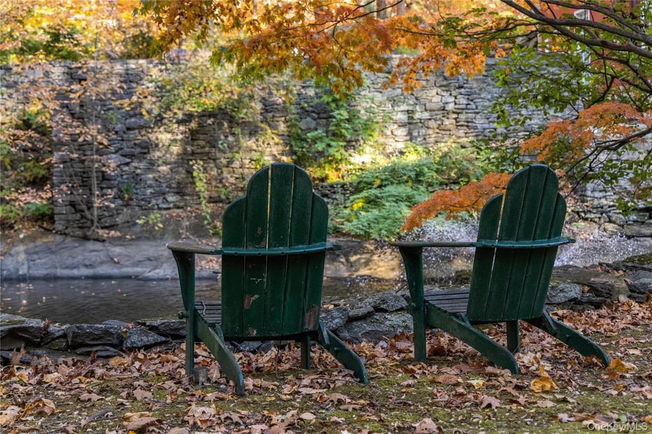 150 N Healy Avenue Photo 45