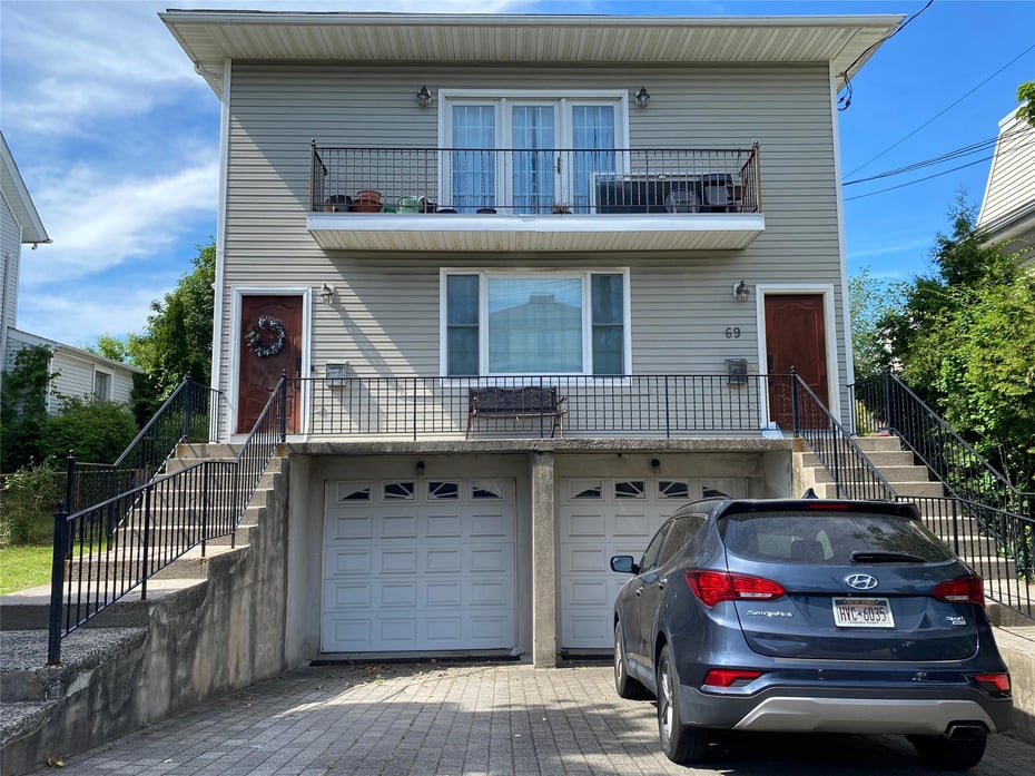 69 Maple Street  #LL Photo 1