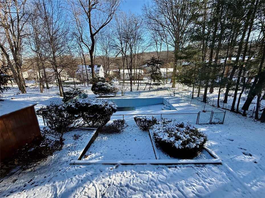 36 Forest Glen Road Photo 3