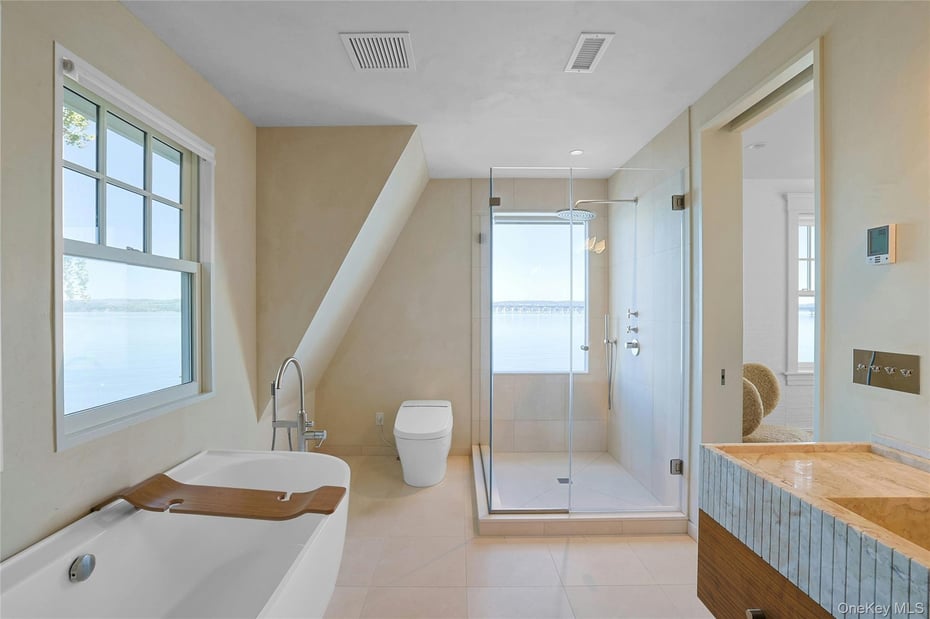 1 Washington Avenue Photo 27