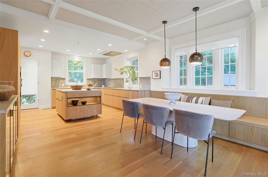 1 Washington Avenue Photo 12