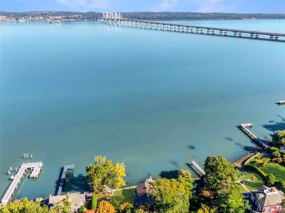 1 Washington Avenue Photo 45