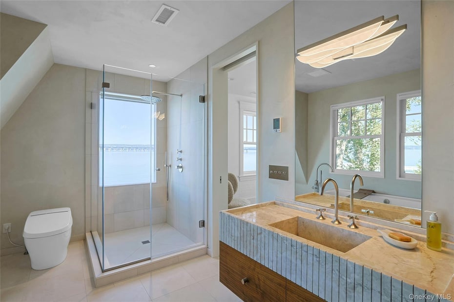 1 Washington Avenue Photo 28