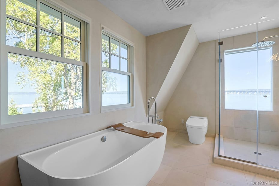 1 Washington Avenue Photo 29