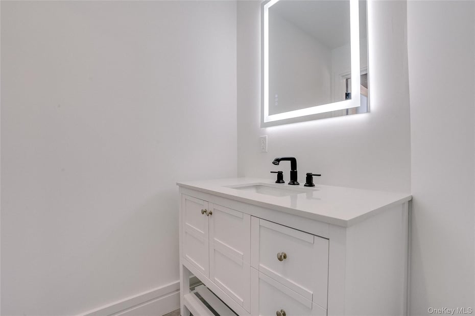 80 Brookdale Avenue Photo 12