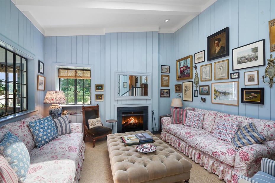 38 Gilbert Street Photo 17