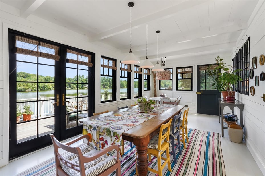 38 Gilbert Street Photo 12