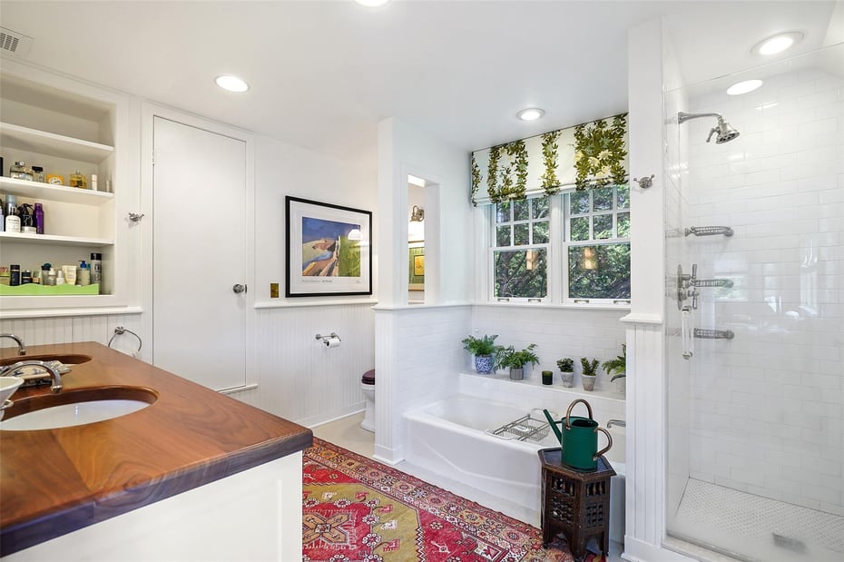 38 Gilbert Street Photo 23
