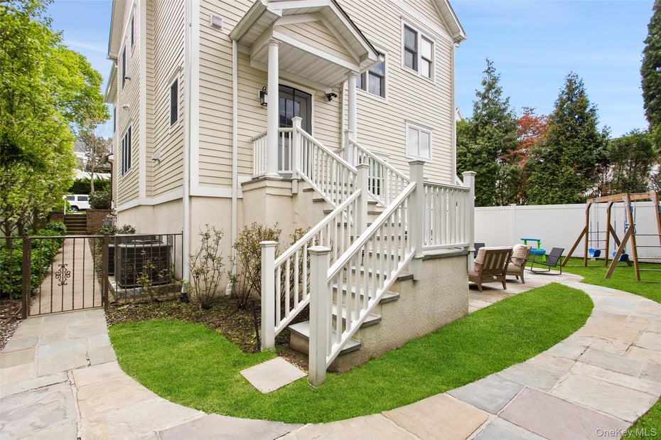 51 Wallace Street Photo 4