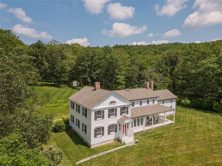 439 Kelly Road Photo 7