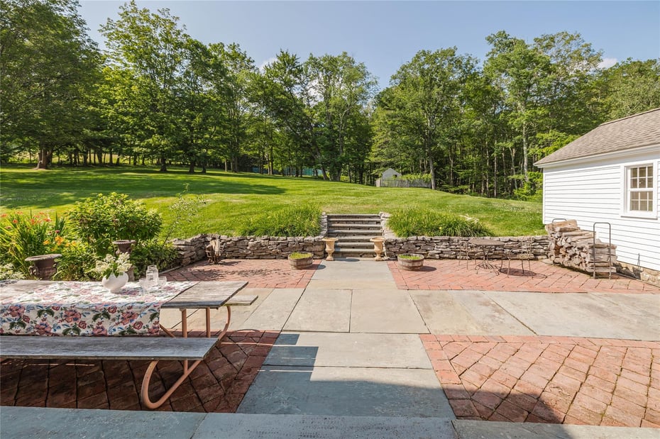 439 Kelly Road Photo 29