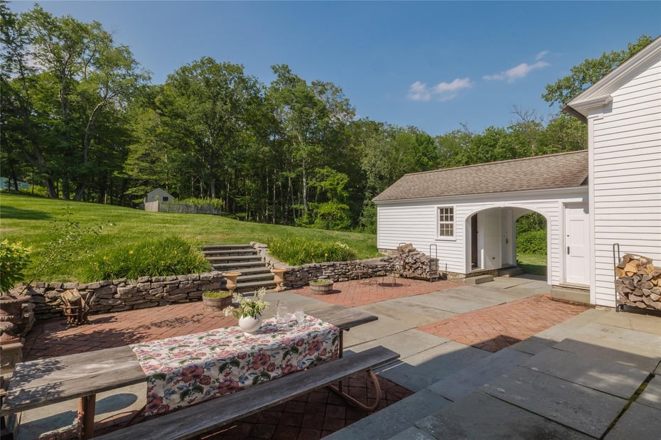 439 Kelly Road Photo 13