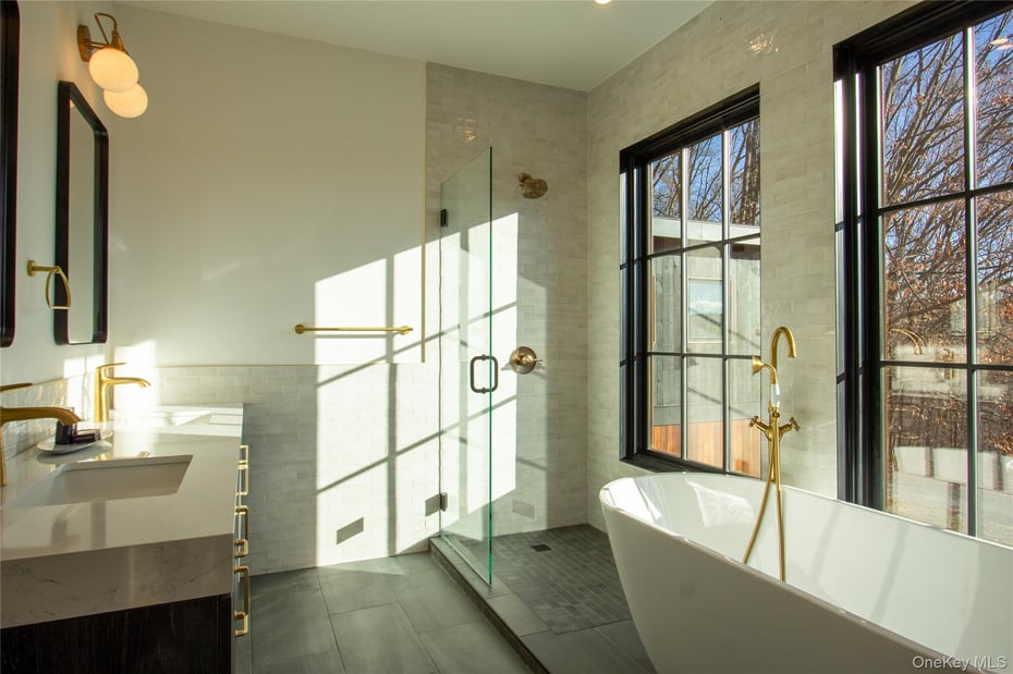 490 Old State Route 82 Photo 18