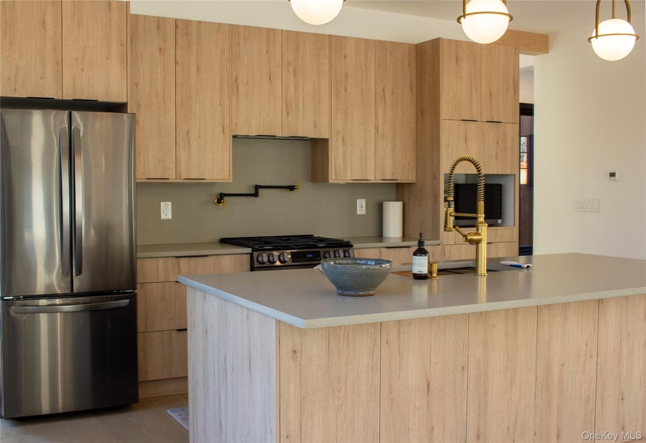 490 Old State Route 82 Photo 12