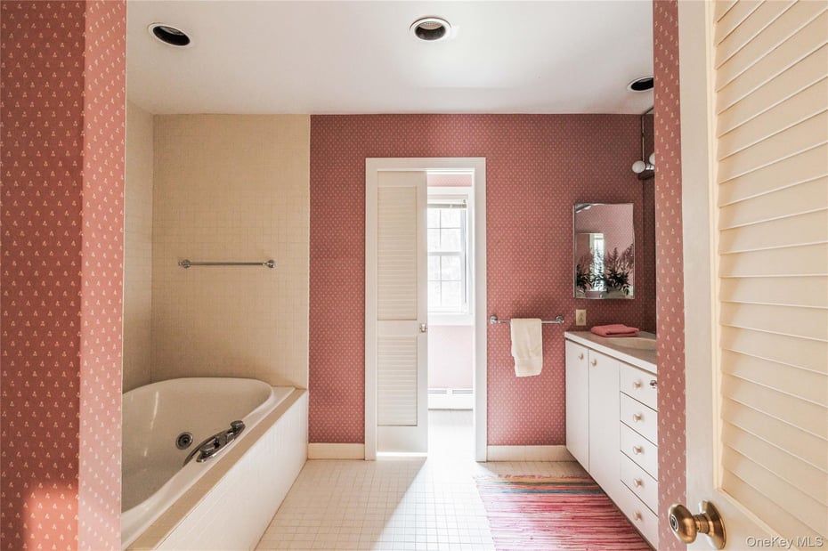 126 Shaker Ridge Drive Photo 23