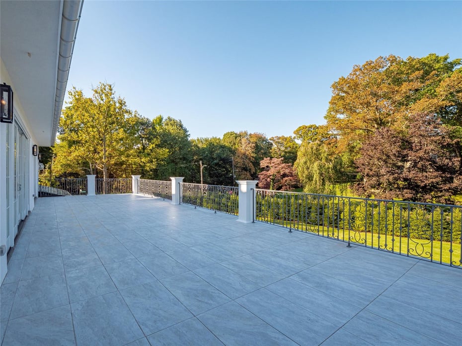 7 Carlton Road Photo 31