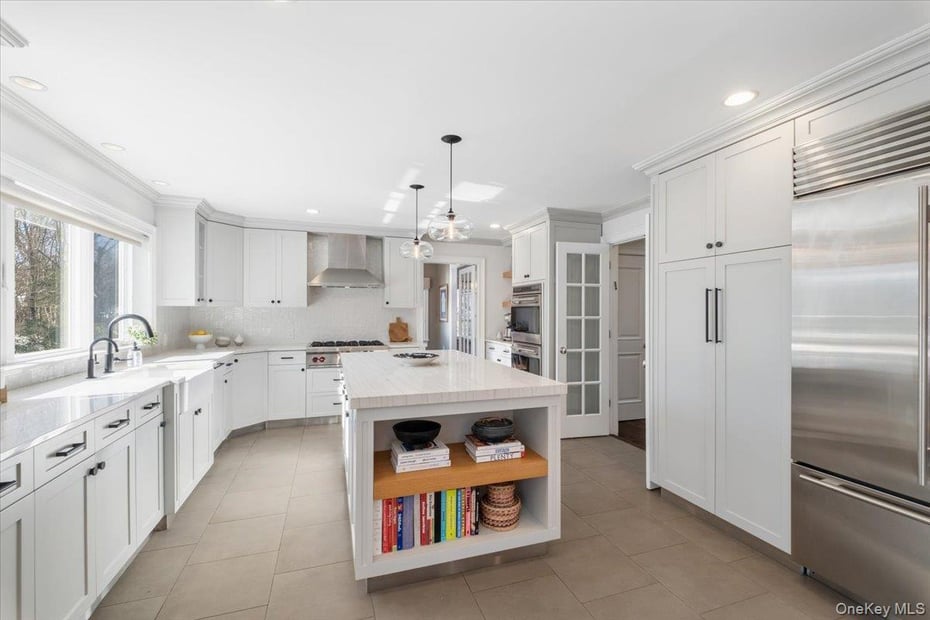 9 Thomas Lane Photo 10