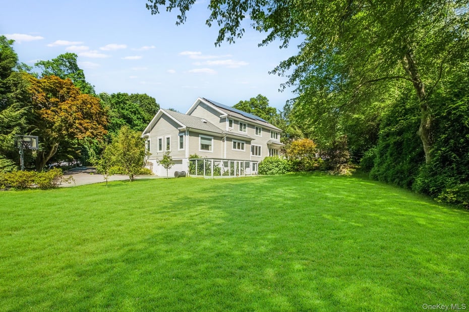 9 Thomas Lane Photo 27