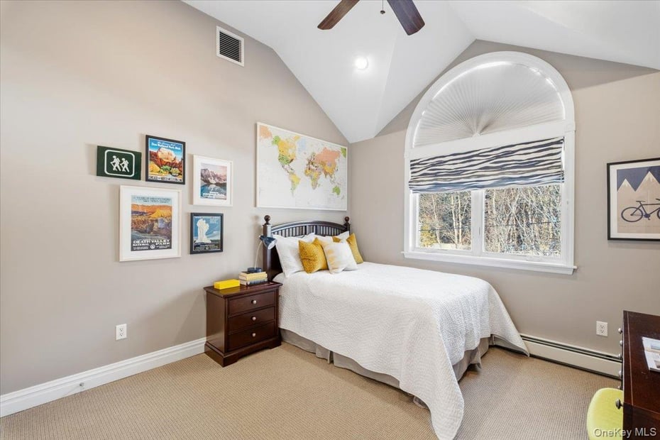 9 Thomas Lane Photo 23