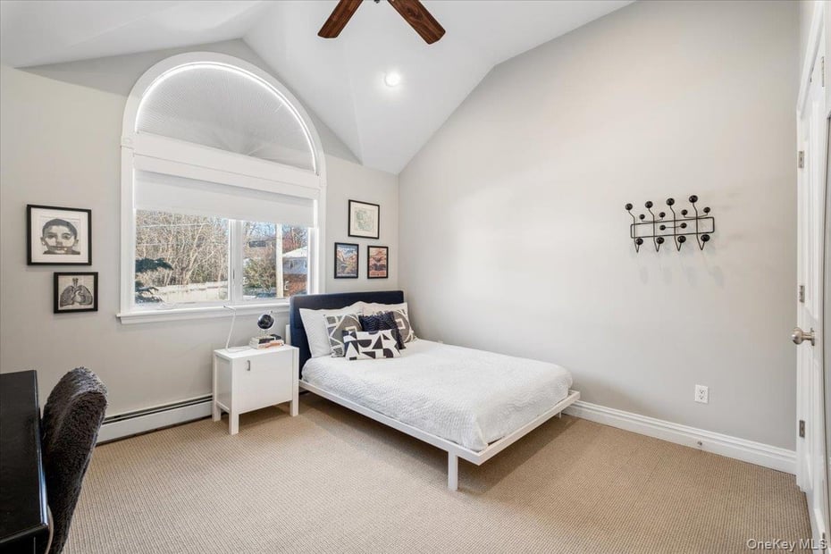 9 Thomas Lane Photo 21