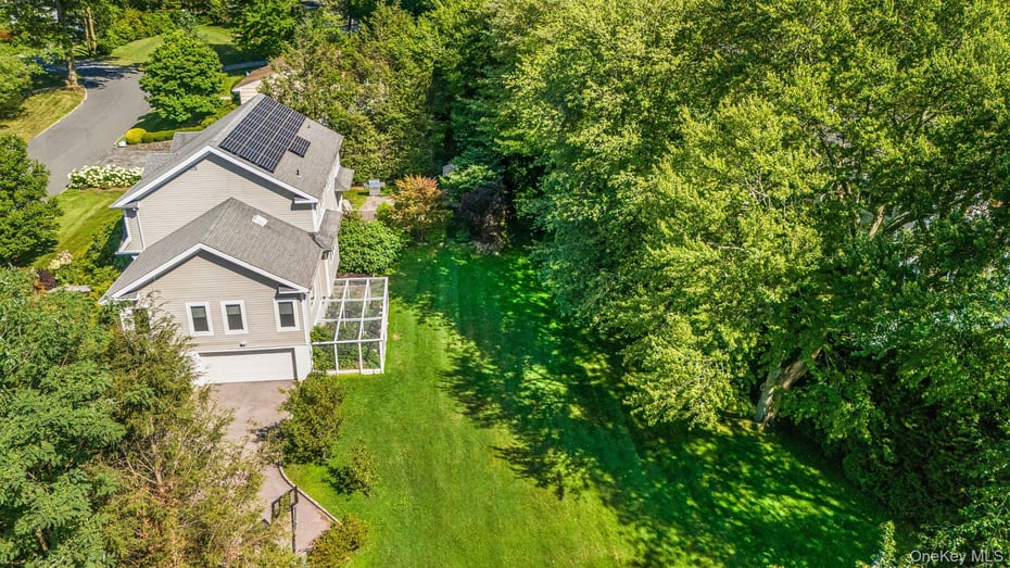 9 Thomas Lane Photo 34