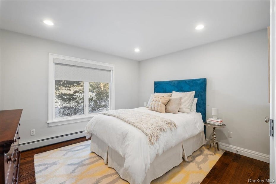 9 Thomas Lane Photo 16