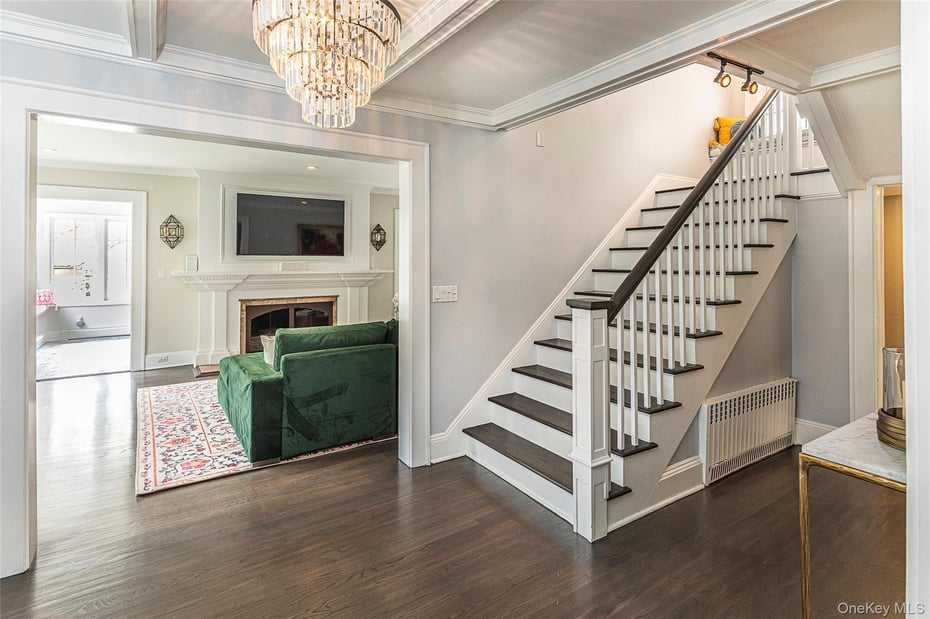 119 Pondfield Road W Photo 6