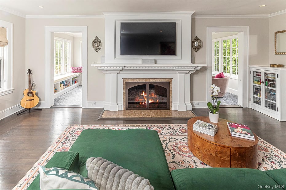 119 Pondfield Road W Photo 9