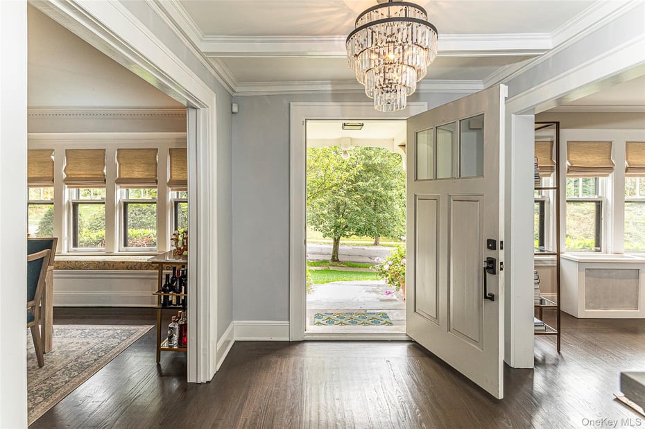 119 Pondfield Road W Photo 4