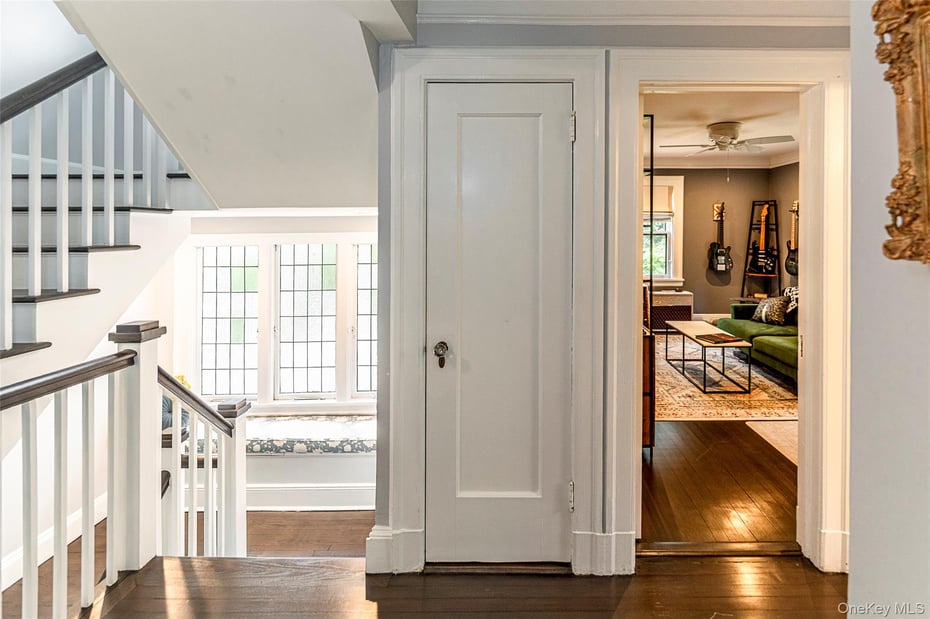 119 Pondfield Road W Photo 19