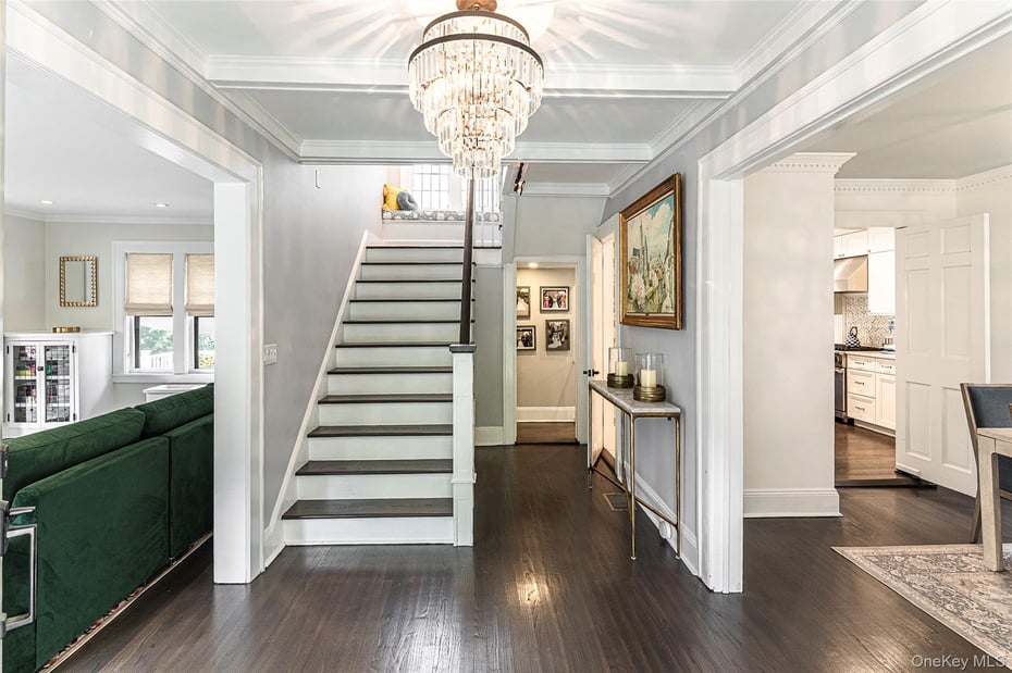 119 Pondfield Road W Photo 5