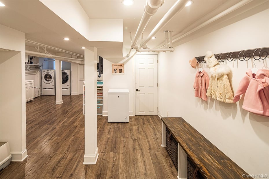 119 Pondfield Road W Photo 41