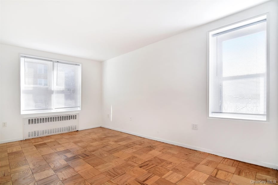 14 Westview Avenue  #204 Photo 15