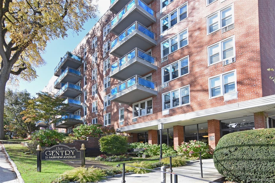 14 Westview Avenue  #204 Photo 20