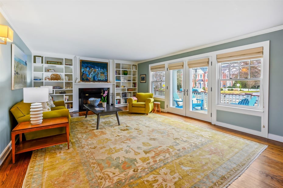 11 Larchmont Avenue Photo 6
