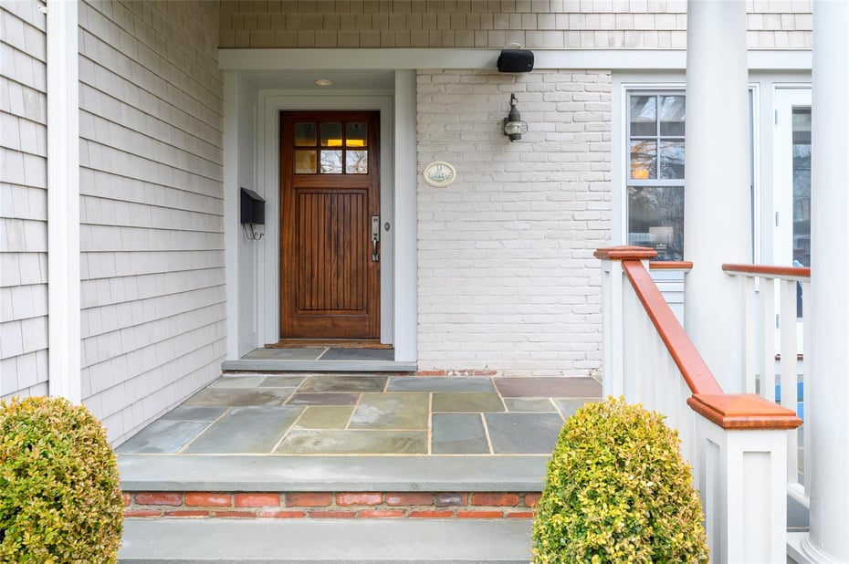 11 Larchmont Avenue Photo 4