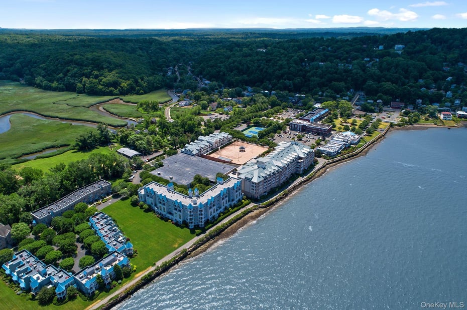 401 Harbor Cove Photo 45