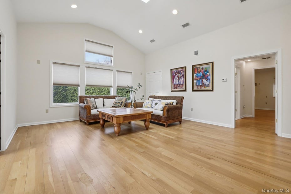 17 Rolling Ridge Road Photo 16