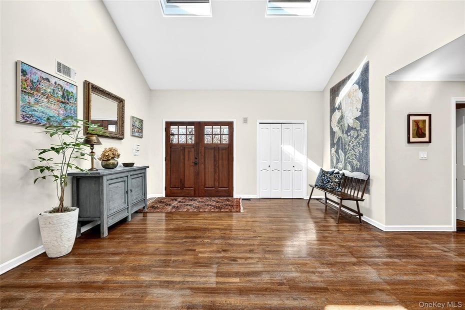 18 Reynolds Lane Photo 4