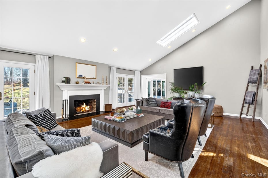 18 Reynolds Lane Photo 9