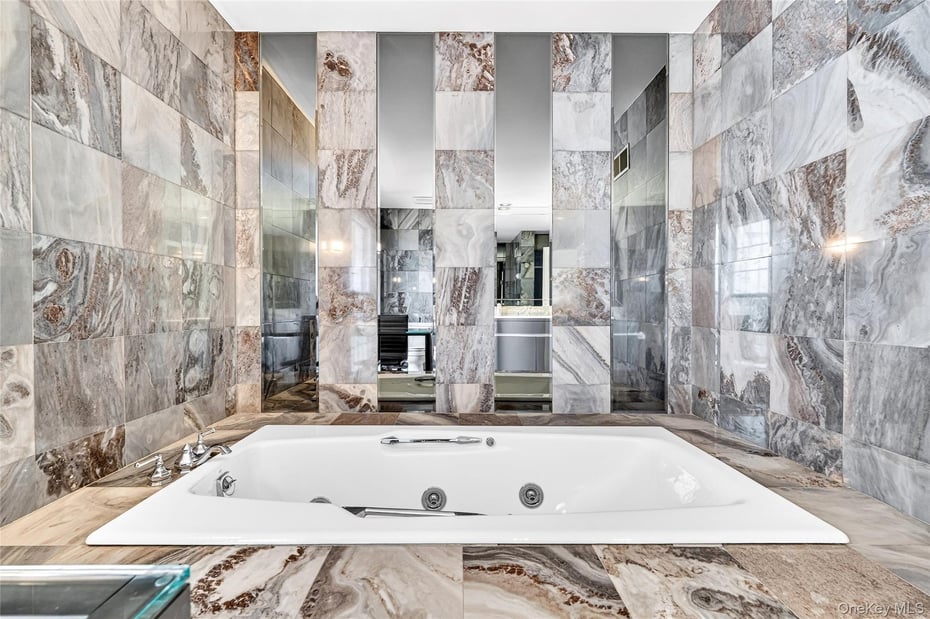 18 Reynolds Lane Photo 32