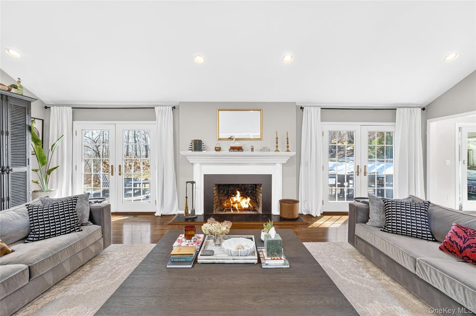 18 Reynolds Lane Photo 7