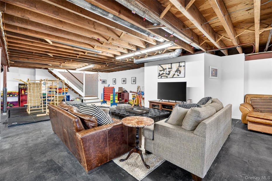 18 Reynolds Lane Photo 42