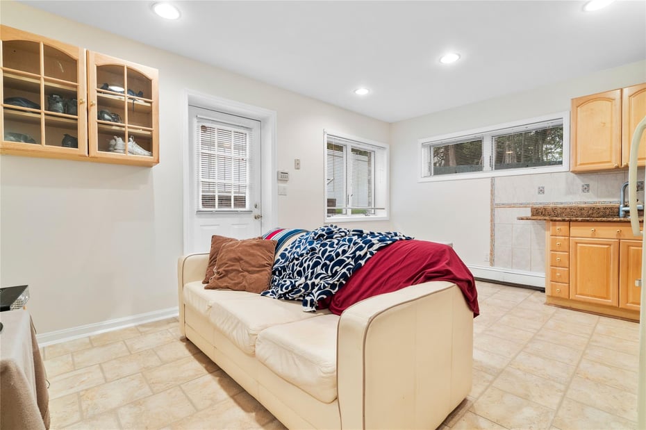 249 Park Avenue Photo 42