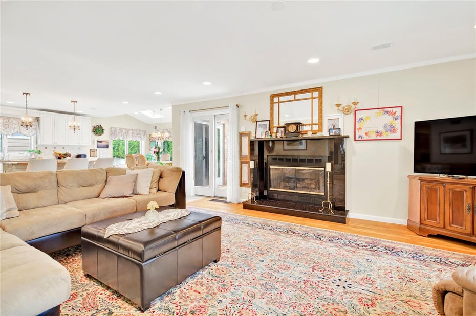249 Park Avenue Photo 13