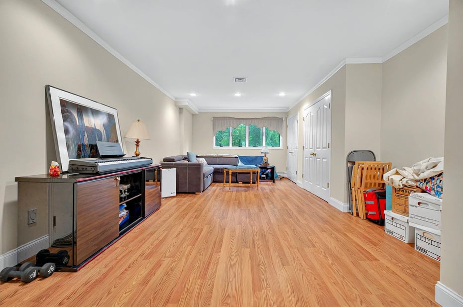 249 Park Avenue Photo 41