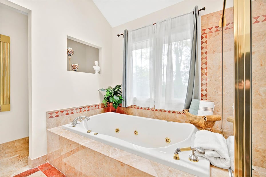 249 Park Avenue Photo 31