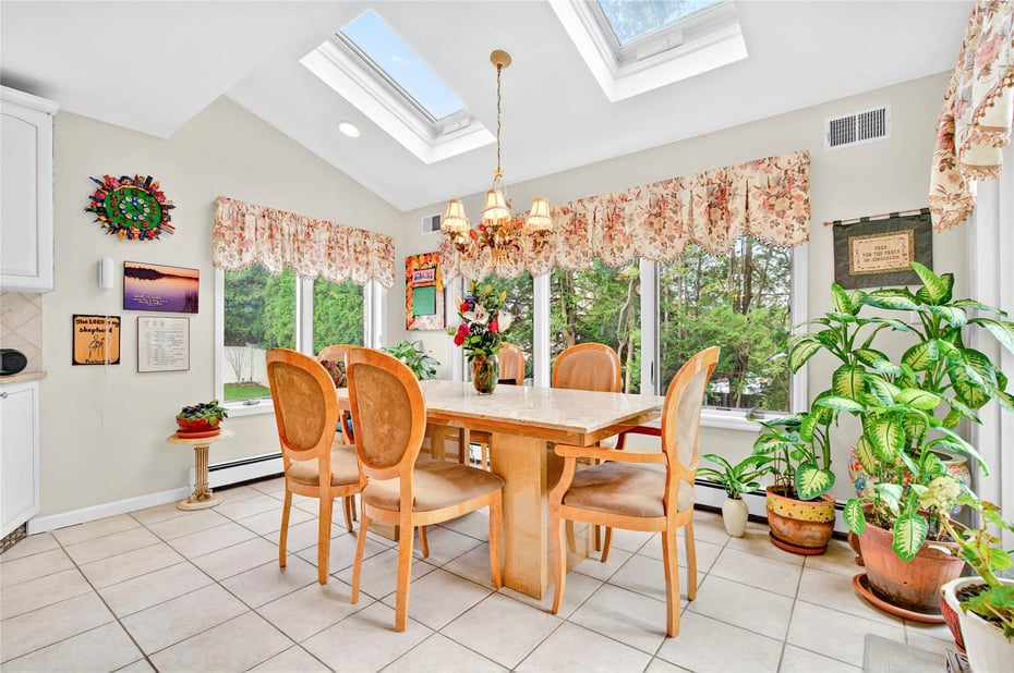 249 Park Avenue Photo 23