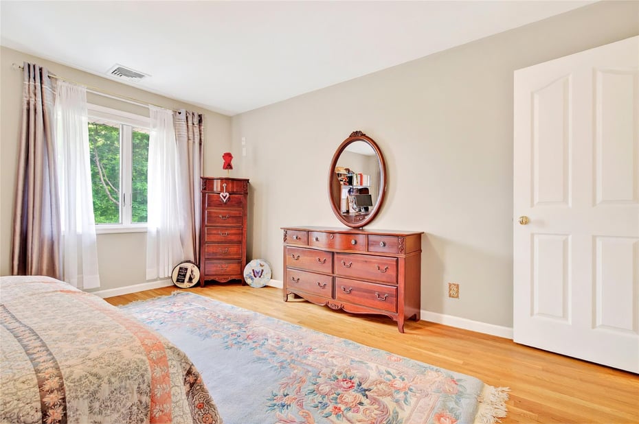 249 Park Avenue Photo 39