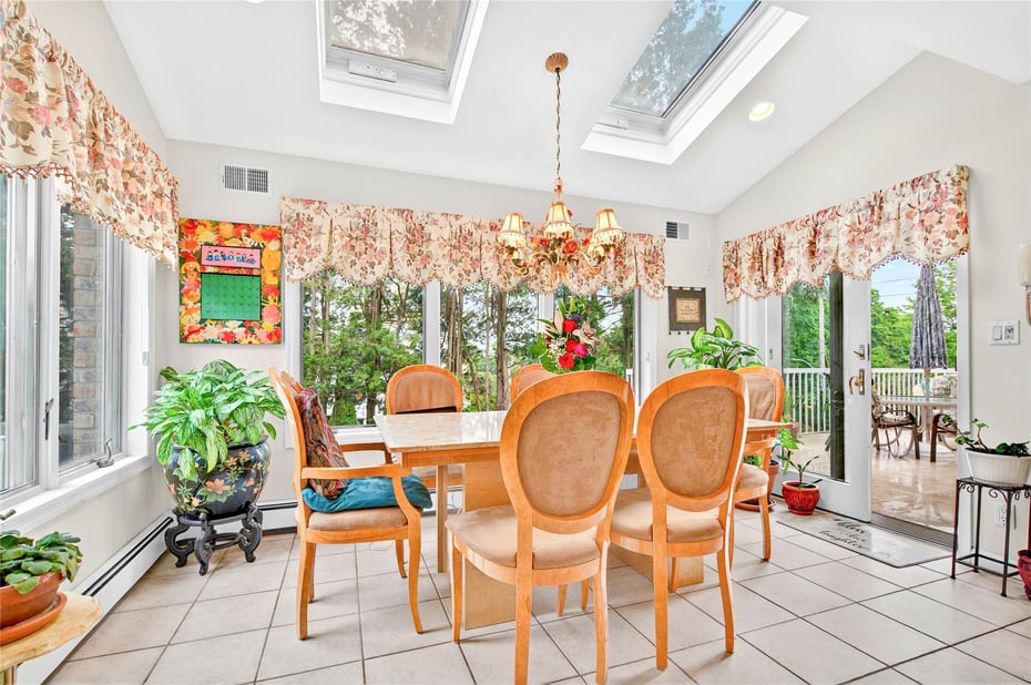 249 Park Avenue Photo 24